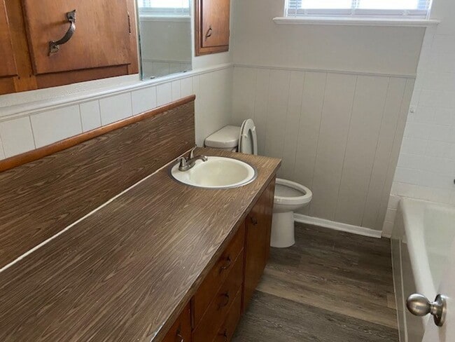 Photo - Nice 4 bedroom 2 bath brick home in S. Sherman!