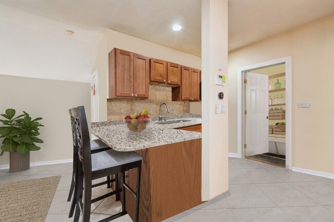 Photo - 5018 N Lawndale Ave Unit 1