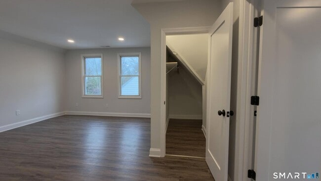 Photo - 43 W Prospect St