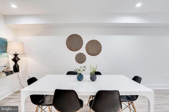 Photo - 22 Bryant St NW Unidad 1