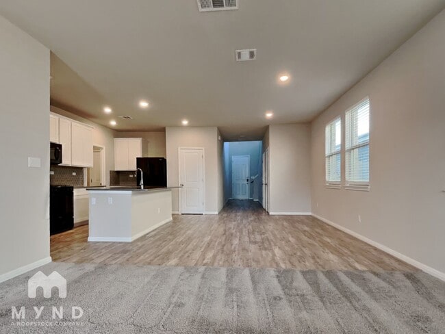 Photo - 116 Canis St