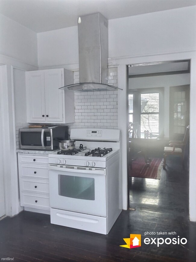 Photo - 3 br, 1 bath Triplex - 2621 Idlewood Road 1