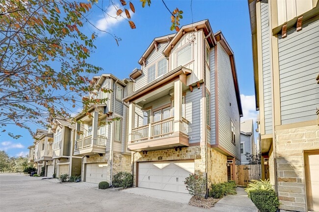 Photo - 746 Nicholson St