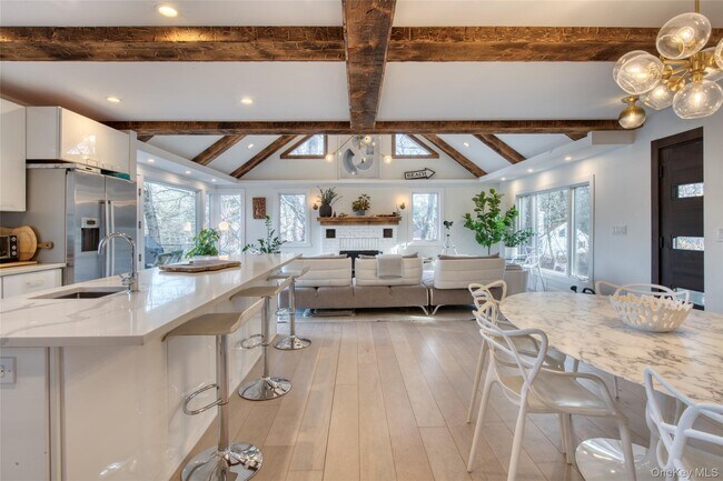 57 Big Fresh Pond Rd