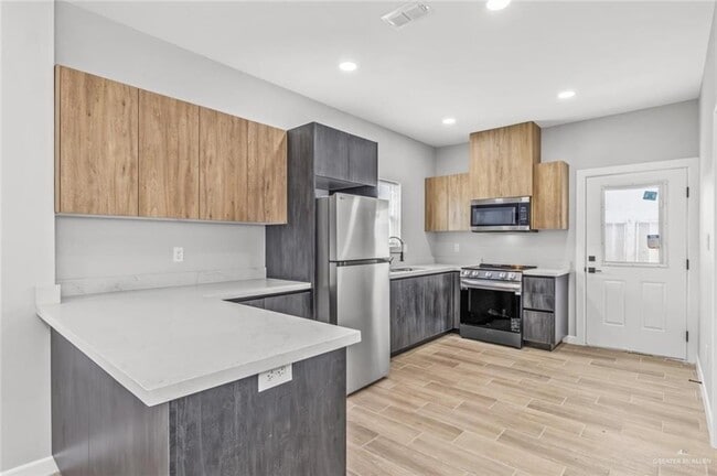 103 Yosemite Dr Unidad 1