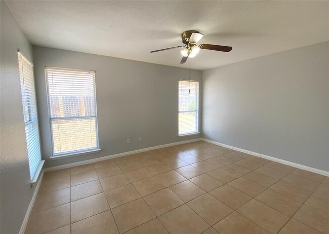 Photo - 2308 Wright Cir