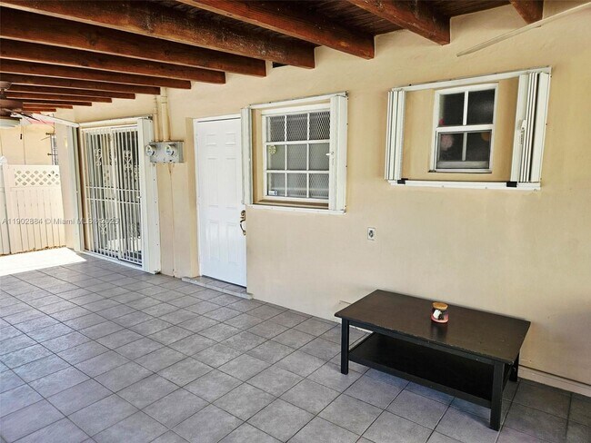 Photo - 47 NW 48th Ct Unit rear