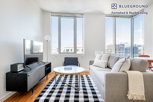 288 106th Ave NE Unit SI FL12-ID115