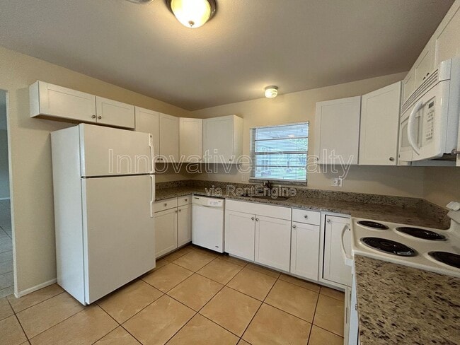 Photo - 2441 Fifeshire Dr