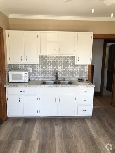 Building Photo - 79 Oakwood Ave Unit 79 Oakwood Rental