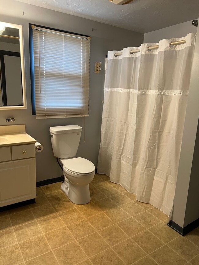 Photo - 2546 W Shoff