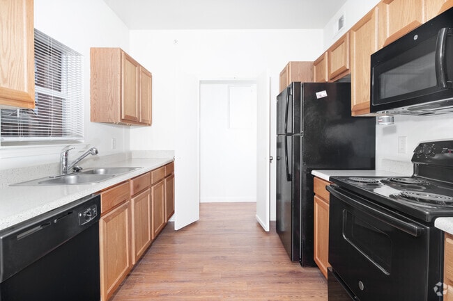 1BR, 1BA - 874SF - Kitchen