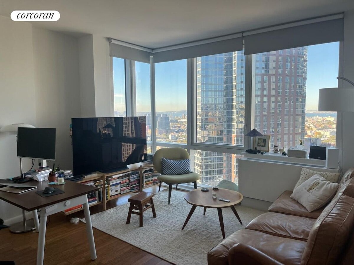 Photo - 66 Rockwell Pl