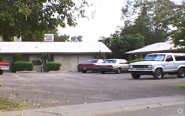 Kenneth Place - Kenneth Place