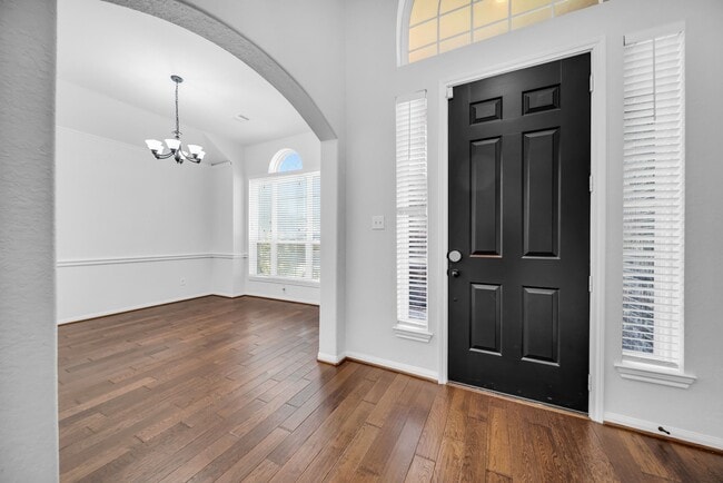 Photo - 13806 Windsor Garden Ln