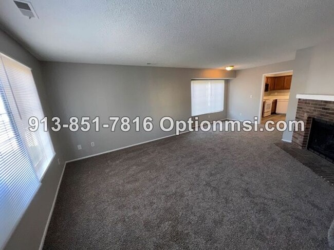 Photo - Half duplex AVAILABLE NOW