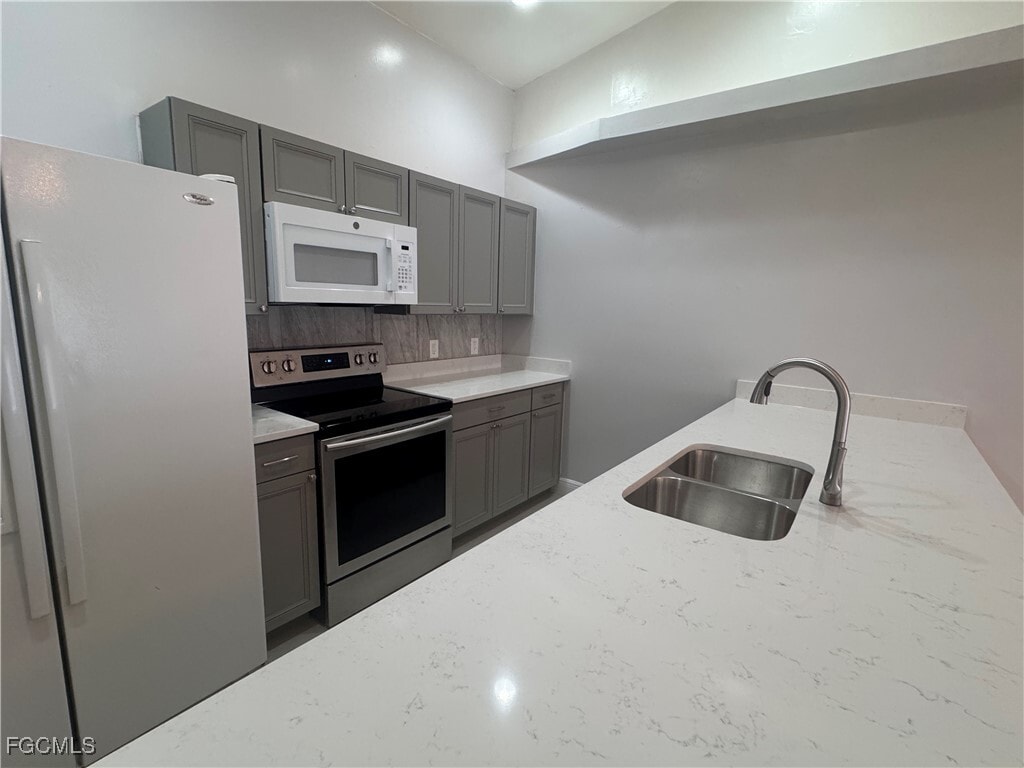 Photo - 1003 Country Club Blvd