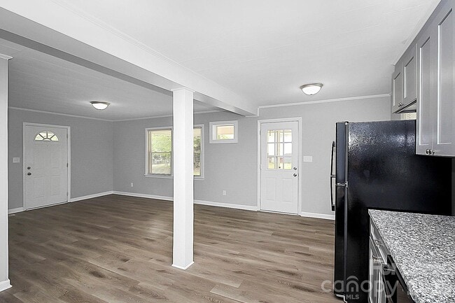 Photo - 1017 McLain Rd