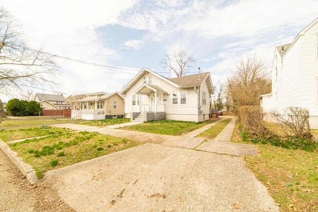 Building Photo - 426 W Peach St Unit Apt 1