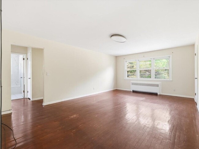 Photo - 648 Fairview Ave Unit 2