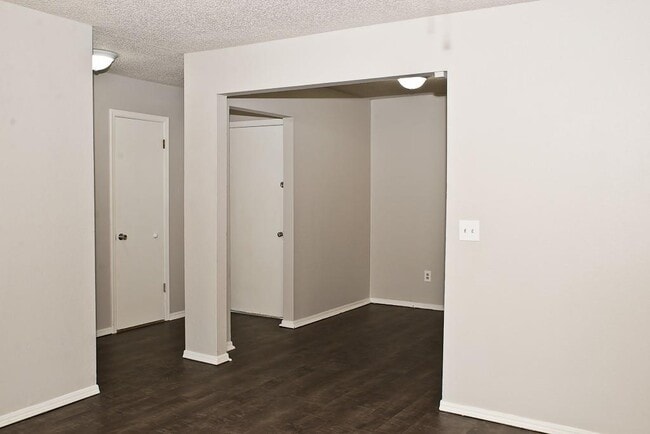 Photo - 3208 SE 56th St