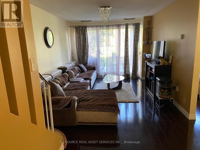 Photo - 4001 Don Mills Rd.