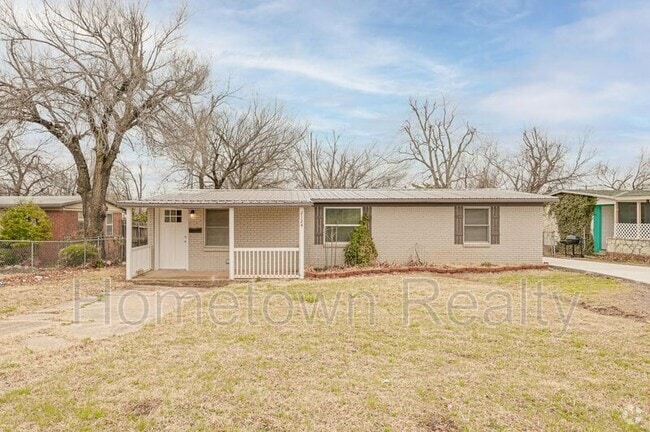 Building Photo - 2124 S Sunnylane Rd Rental