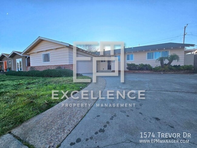 Photo - 1574 Trevor Dr