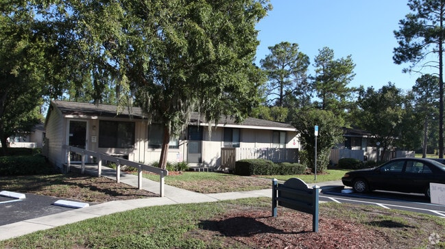 Photo - Jefferson Way