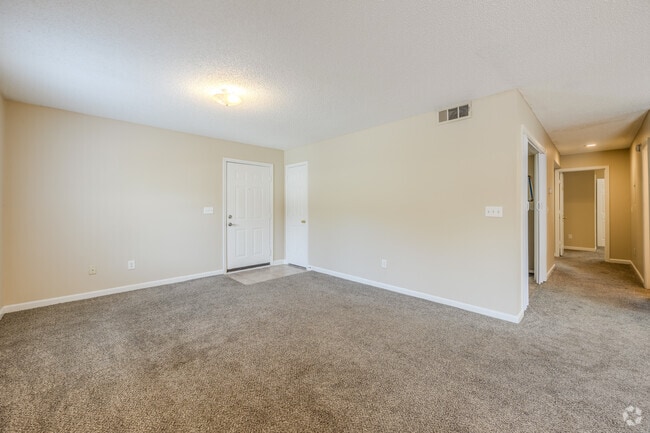 3BR, 2BA - 1,200SF - Living Room