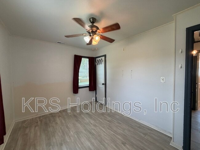 Photo - 408 Stockton Rd