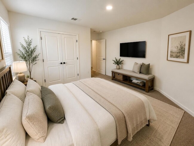 Photo - 208 Longbridge Dr