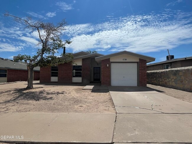 Building Photo - 1728 Victor Lopez Dr Rental