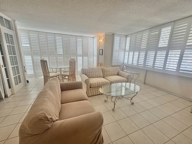 Photo - 2415 Ala Wai Blvd