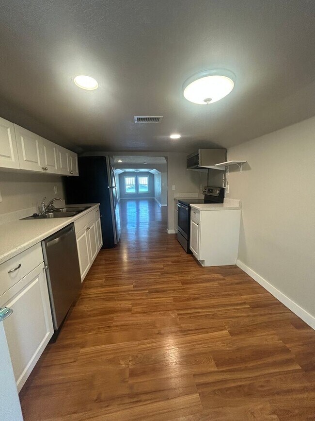 Photo - 5309 N Seminole Ave Unit B