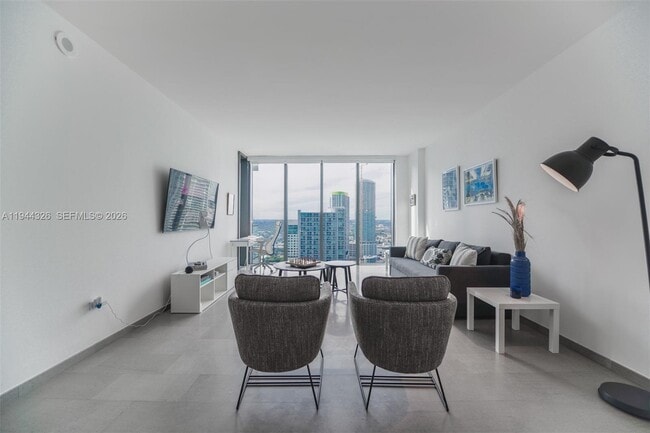 Photo - 68 SE 6th St Unit 2710