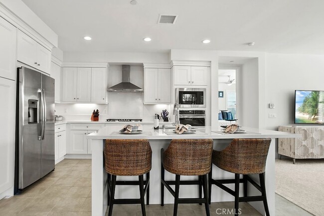 Photo - 321 Doheny Way