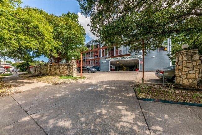 Building Photo - 2901 San Jacinto Blvd Unit 303 Rental