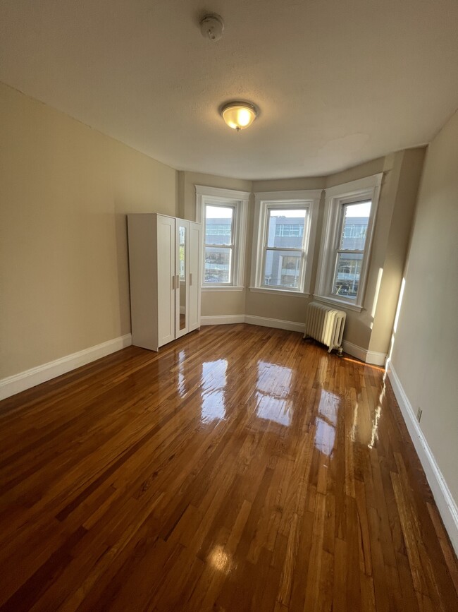 Photo - 1165 Commonwealth Ave Unidad 14 Rental