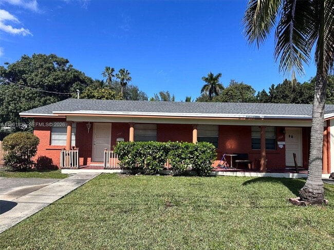 Building Photo - 1551 NE 143rd St Unit 0