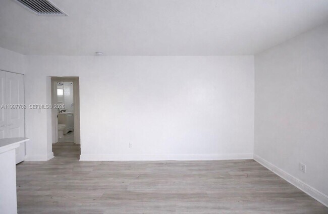 Photo - 1070 NE 80th St Unit 1