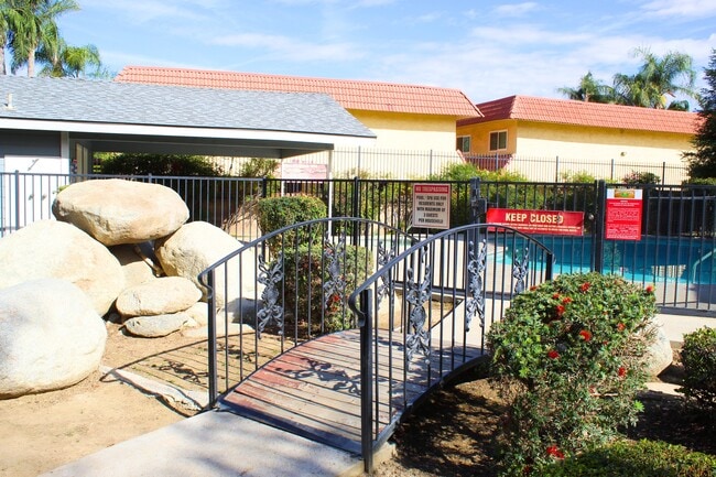 Photo - 7330 Stockdale Hwy