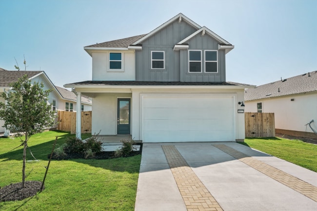 Photo - 1112 Yaupon Holly Dr House