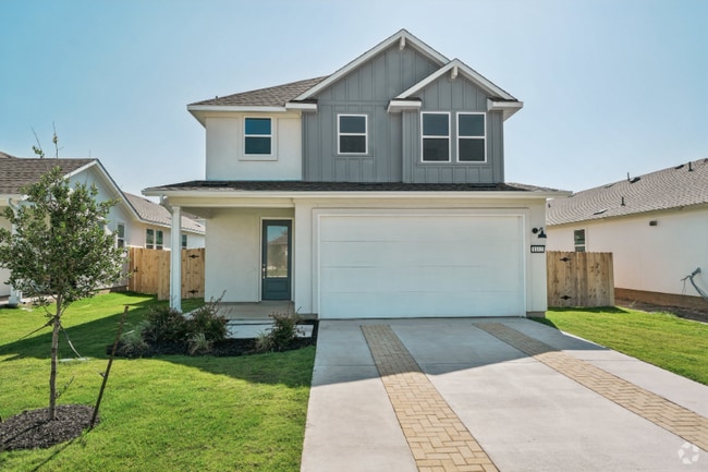 Building Photo - 1112 Yaupon Holly Dr Rental