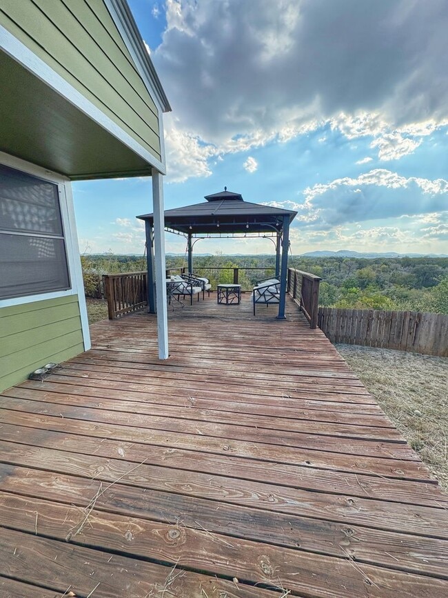 Photo - Fully Furnished 2/1