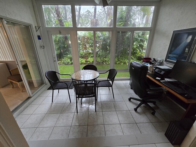 Photo - 5084 Rose Hill Dr Unidad 1103