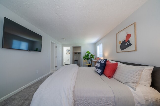Large Primary Bedroom at Rosemont Square Apartments in Randolph, MA 02368