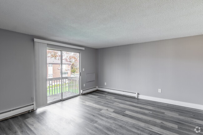 BAY SHORE APARTMENTS