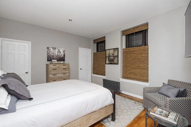 Photo - 10 W 93rd St