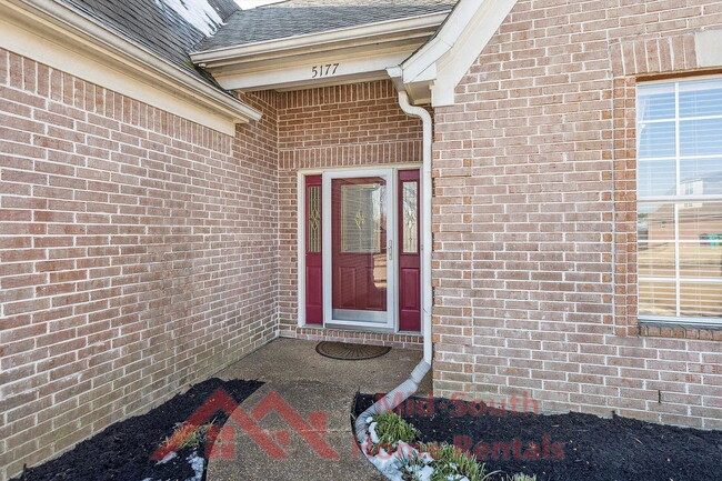 5177 Melanie Creek Cove